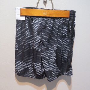 NWT Nike Multi Big Kids (Boys) Dri-Fit Athletic Shorts Size Medium